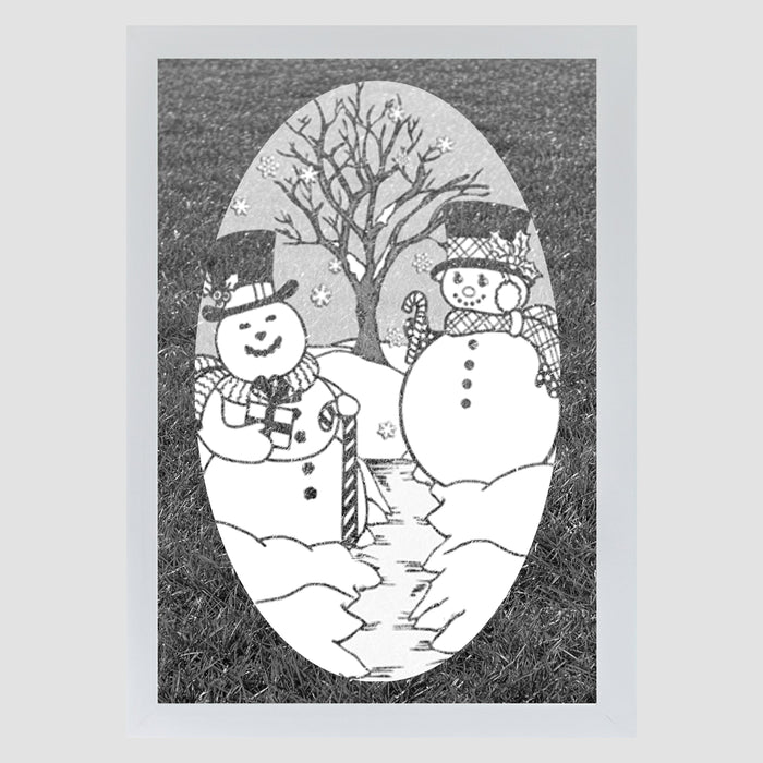Oval Snow Couple  | (Static Cling )